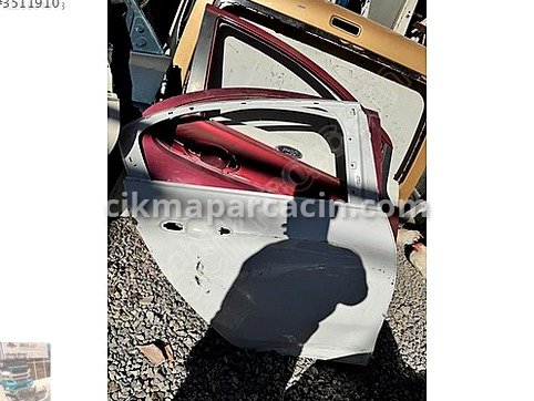 Fiat Egea Sağ Arka Kapı çıkma parça