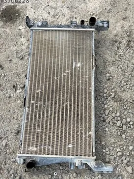 Fiat Fiorino Motor Su Radyatörü çıkma parça - Karma Oto Çıkma Trabzon
