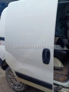 Fiat fiorino sağ orta kapı – Trabzon Çıkma Parça