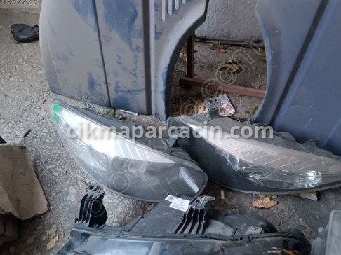 Renault Fluence Sol Ön Far çıkma parça