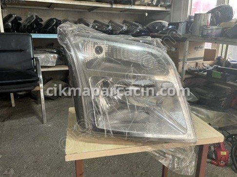 Ford Tourneo Connect Sağ Ön Far çıkma parça