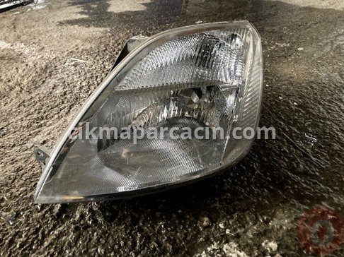 Ford Fiesta Sol Ön Far çıkma parça