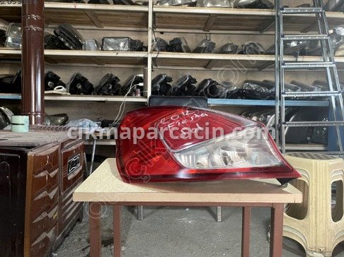 Ford Fiesta Sol Arka Stop çıkma parça