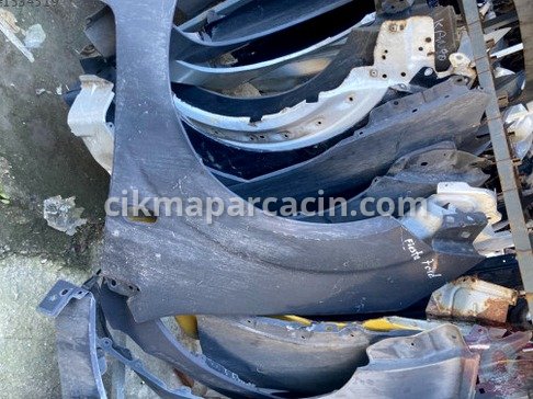 Ford Fiesta Sol Ön Çamurluk çıkma parça