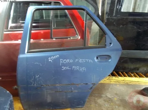 Ford Fiesta Sol Arka Kapı çıkma parça - ÇIKMACI 41 KOCAELİ