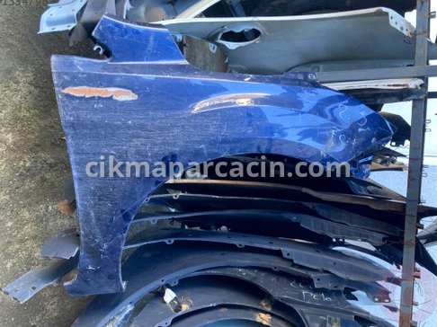 Ford Focus Sağ Ön Çamurluk çıkma parça