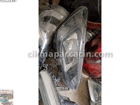 Ford Focus Sağ Ön Far çıkma parça