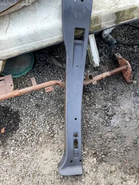 Ford Transit Kapı Direği çıkma parça - Karma Oto Çıkma Trabzon