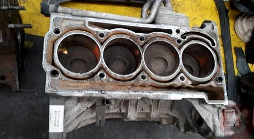 Volkswagen Golf Blok çıkma parça - ÇIKMACI 41 KOCAELİ