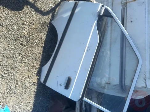 Hyundai H100 Sol Ön Kapı çıkma parça - Karma Oto Çıkma Trabzon