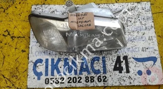 Hyundai Accent Sağ Ön Far çıkma parça - ÇIKMACI 41 KOCAELİ