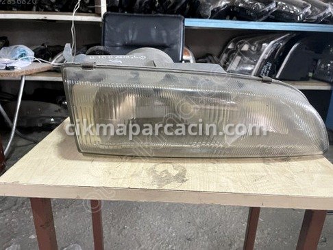 Hyundai H100 Sağ Ön Far çıkma parça