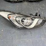 Hyundai i30 Sağ Ön Far çıkma parça - ANKA OTO YEDEK PARÇA İZMİR