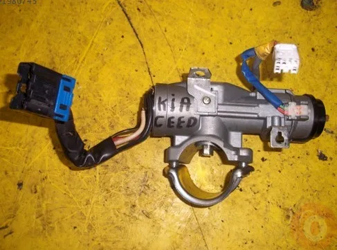 Kia Ceed Yakıt Şamandırası çıkma parça - ÇIKMACI 41 KOCAELİ