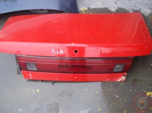 Kia Sephia Bagaj Kapağı çıkma parça - ÇIKMACI 41 KOCAELİ