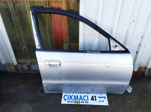 Lada Granta Sağ Ön Kapı çıkma parça - ÇIKMACI 41 KOCAELİ