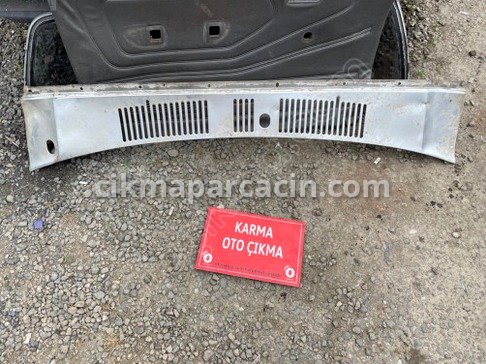 Mazda CX-5 Ön Cam Izgarası çıkma parça
