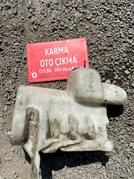 Mercedes-Benz Vito Silecek Suyu Deposu çıkma parça - Karma Oto Çıkma Trabzon