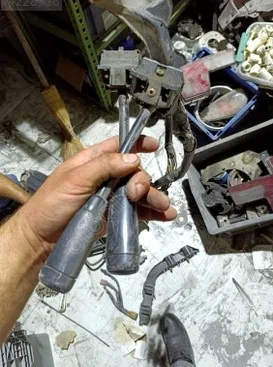Mercedes-Benz 190 Silecek Kolu çıkma parça