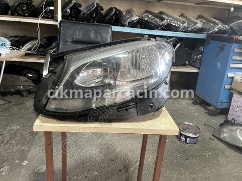 Mercedes-Benz C Serisi Sol Ön Far çıkma parça