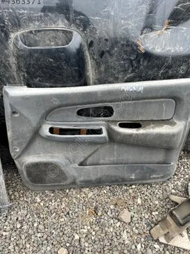 Mitsubishi L200 Kapı Döşemesi çıkma parça - Karma Oto Çıkma Trabzon