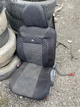 Mitsubishi L200 Yolcu Koltuğu çıkma parça - Karma Oto Çıkma Trabzon