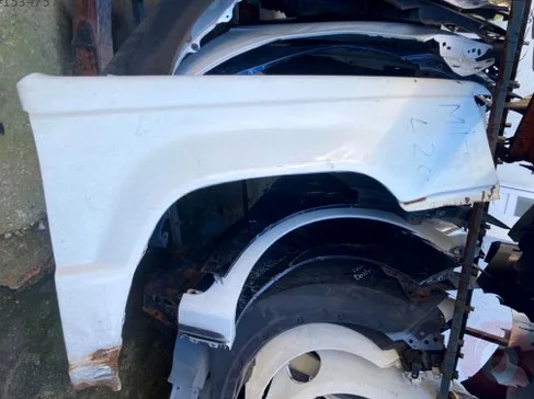 Mitsubishi L200 Sağ Ön Çamurluk çıkma parça - T-F-M OTOMOTİV SAKARYA
