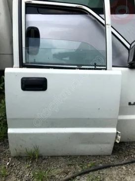 Mitsubishi L200 Sağ Arka Kapı çıkma parça - Karma Oto Çıkma Trabzon