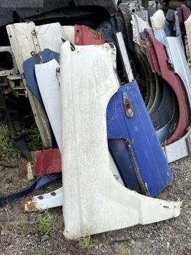 Mitsubishi L200 Sağ Ön Çamurluk çıkma parça - Karma Oto Çıkma Trabzon