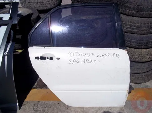 Mitsubishi Lancer Sağ Arka Kapı çıkma parça - ÇIKMACI 41 KOCAELİ