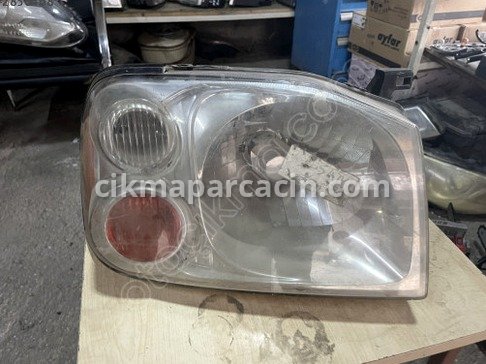 Nissan Skystar Sağ Ön Far çıkma parça