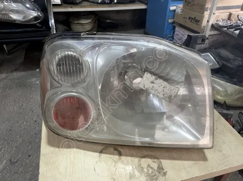 Nissan Skyline Sağ Ön Far çıkma parça - T-F-M OTOMOTİV SAKARYA