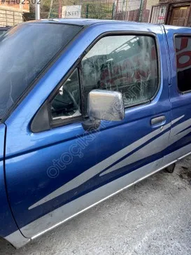 Nissan Skyline Sol Ön Kapı çıkma parça - Karma Oto Çıkma Trabzon