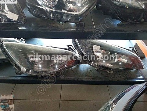 Opel Astra Sağ Ön Far çıkma parça