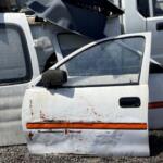 Opel Combo Sol Ön Kapı çıkma parça - Karma Oto Çıkma Trabzon