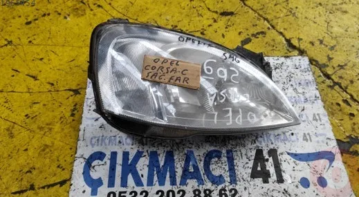 Opel Corsa Sağ Ön Far çıkma parça - ÇIKMACI 41 KOCAELİ