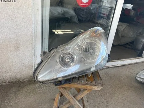 Opel Corsa Sol Ön Far çıkma parça - T-F-M OTOMOTİV SAKARYA