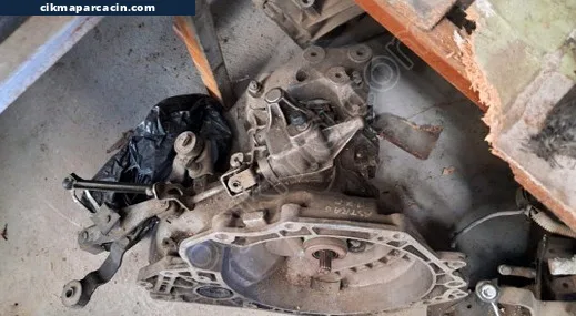 Opel Corsa Şanzıman Komple çıkma parça - ÇIKMACI 41 KOCAELİ