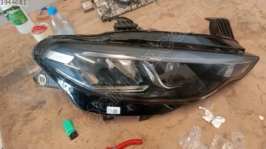 Fiat Egea Sağ Ön Far çıkma parça - ANKA OTO YEDEK PARÇA İZMİR