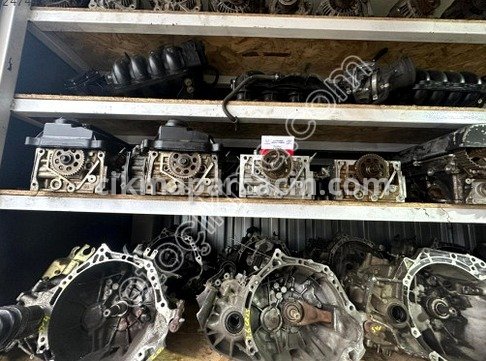 Honda Civic Silindir Kapağı çıkma parça