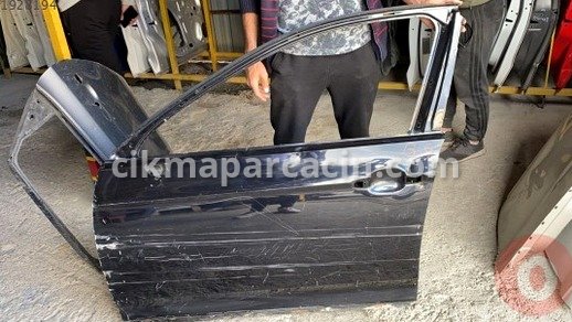 Volkswagen Passat Sol Ön Kapı çıkma parça
