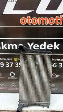 Volkswagen Passat Turbo Radyatörü çıkma parça - ANKA OTO YEDEK PARÇA İZMİR