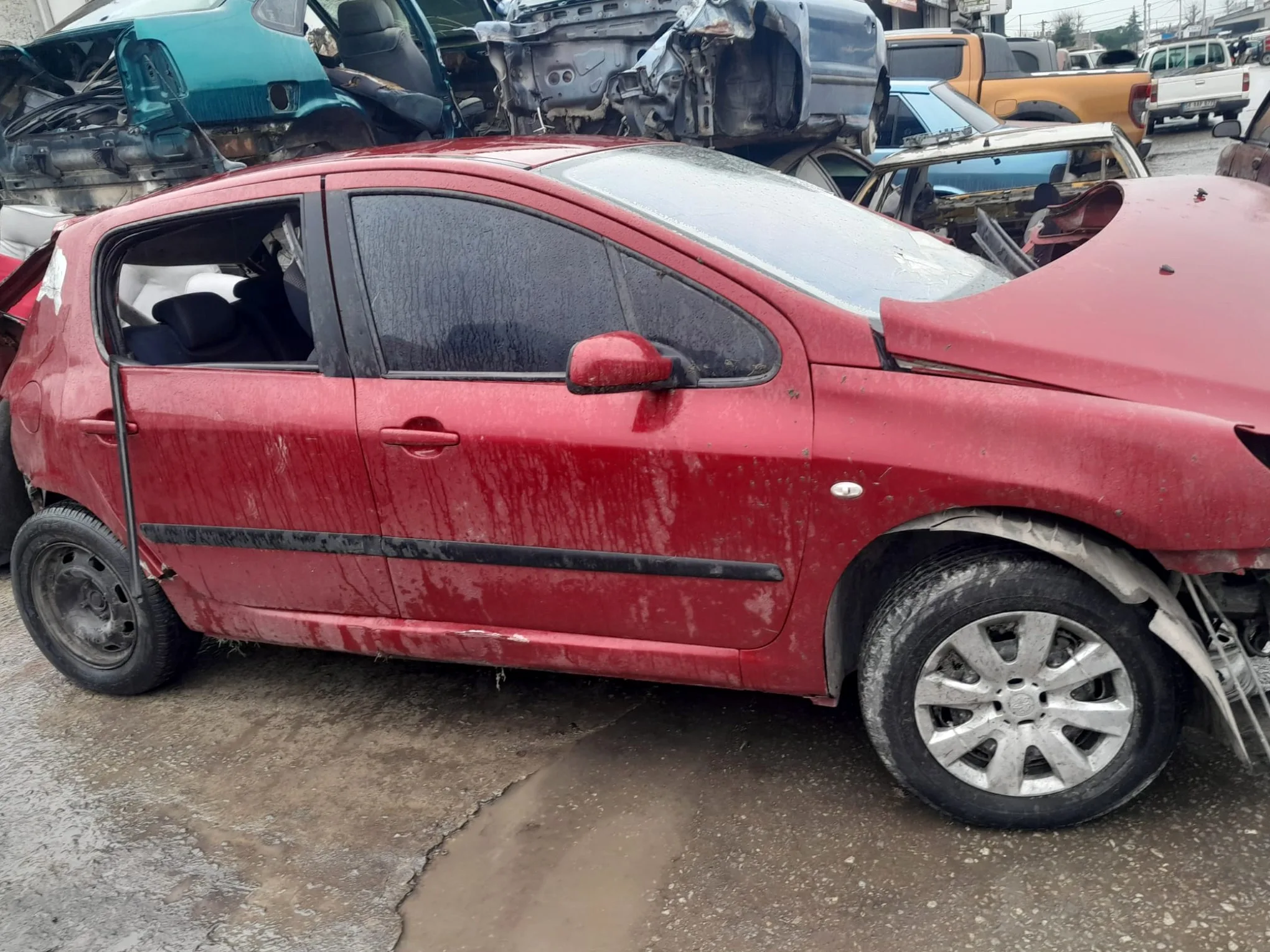 2017 Peugeot 301 Far (Sol) Çıkma Parça Erzincan