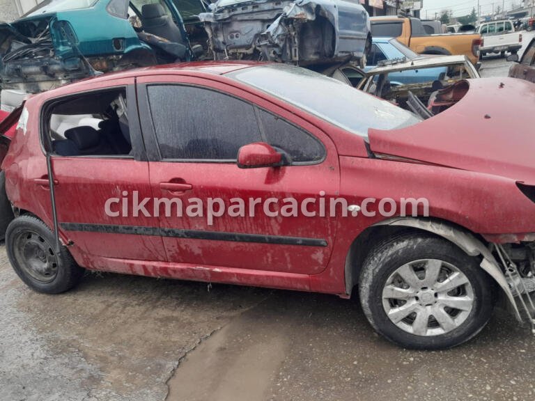Peugeot 307 Sinyal Lambası çıkma parça