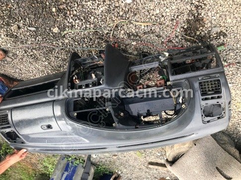 Peugeot Partner Komple Torpido çıkma parça