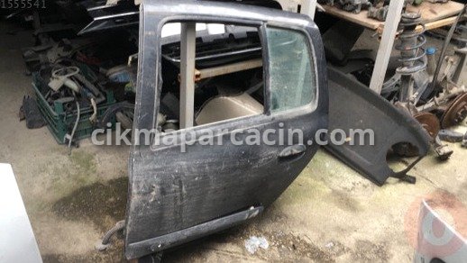 Renault Clio Sağ Arka Kapı çıkma parça