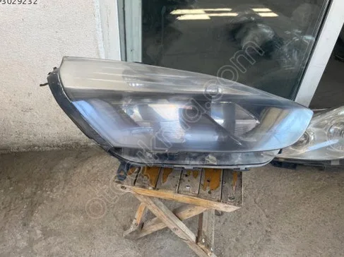 Renault Clio Sağ Ön Far çıkma parça - T-F-M OTOMOTİV SAKARYA