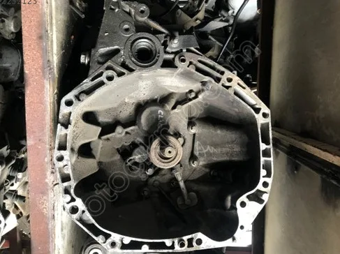 Renault Clio Şanzıman Komple çıkma parça - Karma Oto Çıkma Trabzon