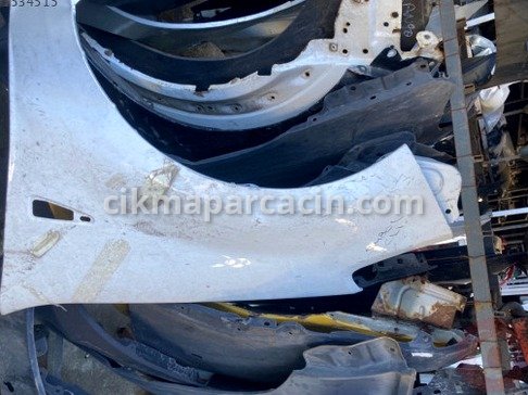 Renault Clio Sol Ön Çamurluk çıkma parça