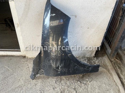 Renault Fluence Sağ Ön Çamurluk çıkma parça